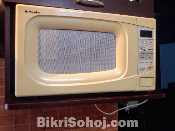 Microwave  oven